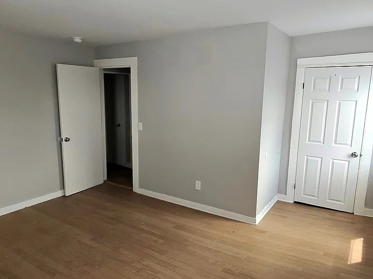 982 Pembroke St #2L — Photo 8