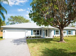 40 Yacht Club Pl, Tequesta, FL 33469