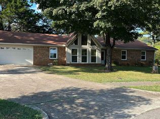 6416 Flo Dr NW, Huntsville, AL 35810