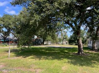 308 Hoffman Ln, Waveland, MS 39576