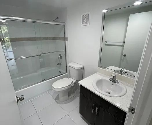 5th image of 19221 NE 10th Ave #415