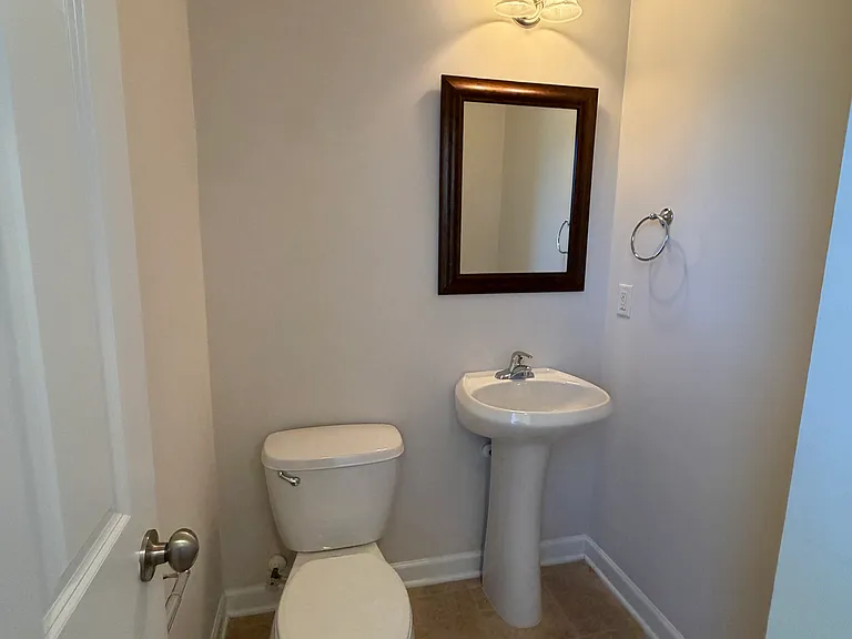 926 Iris St #E — Photo 24