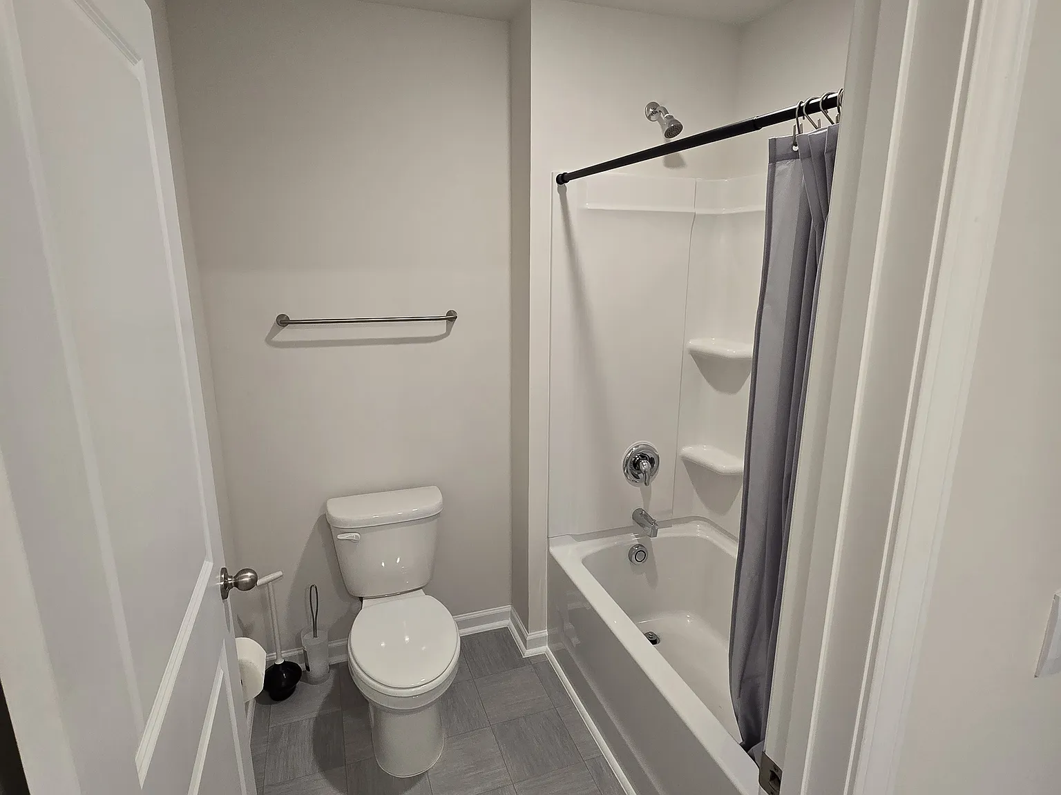 2215 Bullsham Rd — Photo 4