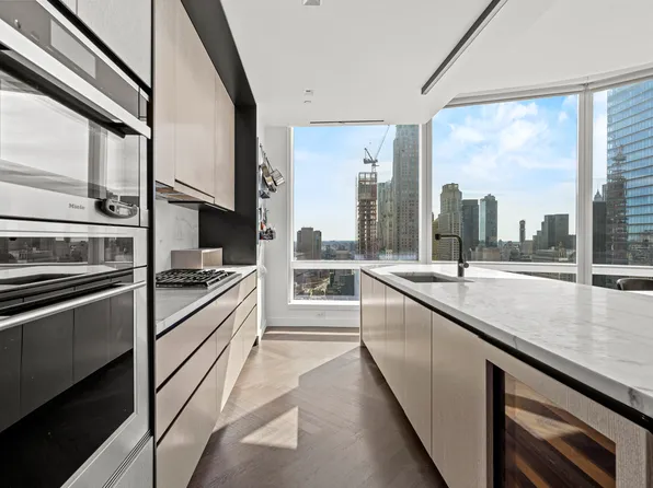 111 Murray Street 43B image 2 of 16