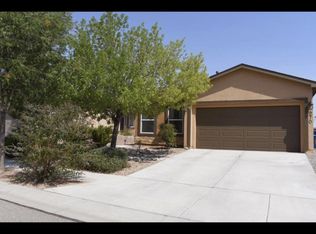 270 Zuni River Cir SW, Los Lunas, NM 87031
