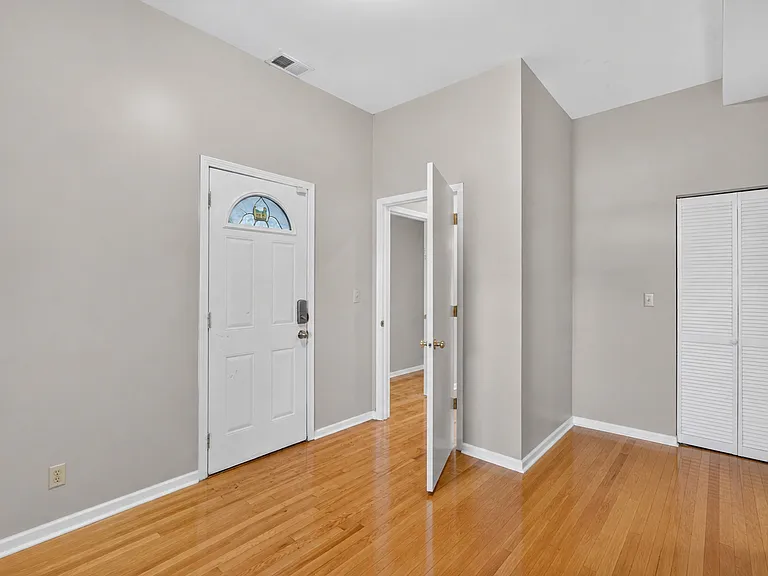 3354 W Jackson Blvd #2 — Photo 11