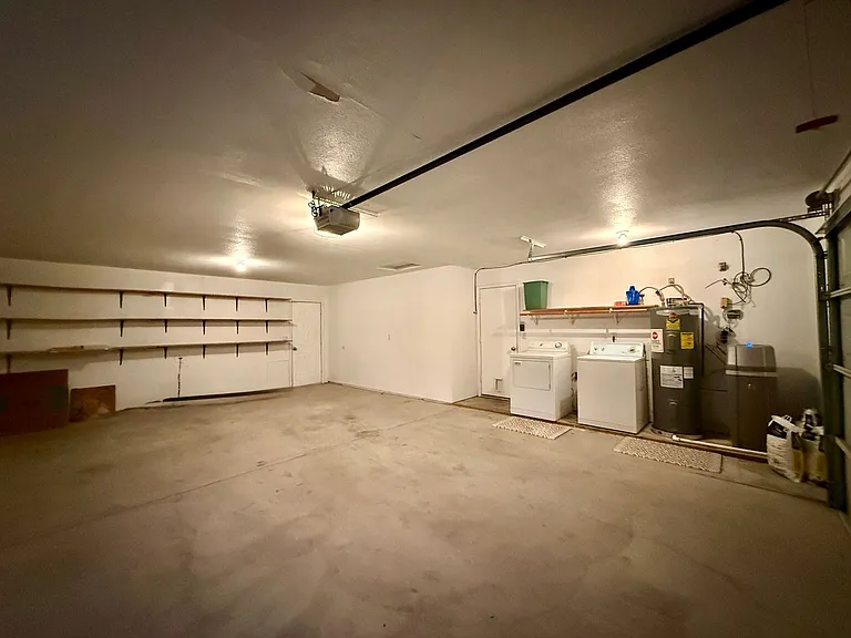 1331 Wapati Dr — Photo 13