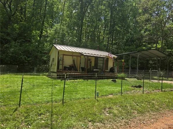 33616 Ray Rd, Stover, MO 65078