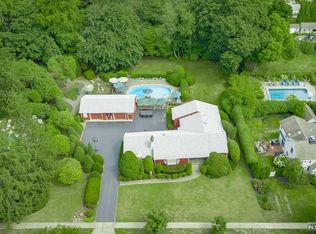 625 Wall St, Ridgewood, NJ 07450