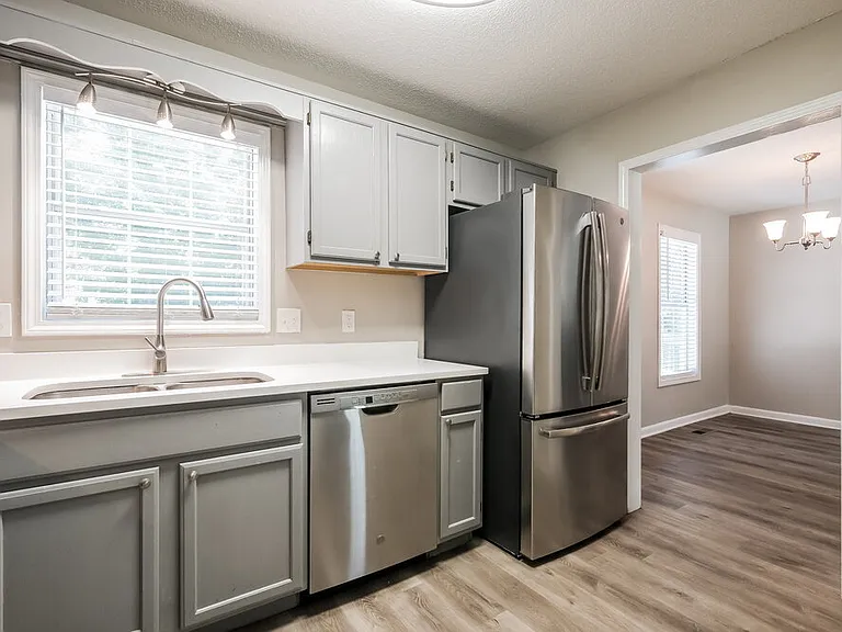 116 Brentwood Ct — Photo 11