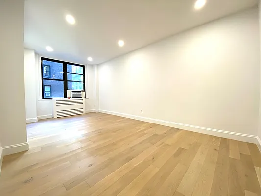 Rented by The Dermot Realty Management Company | media 83