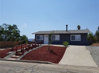 207 Townsend St, Lake Elsinore, CA 92530
