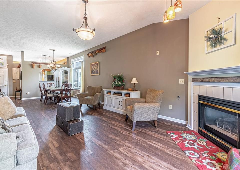 5275 Mallet Club Dr, Dayton, OH 45439 Zillow