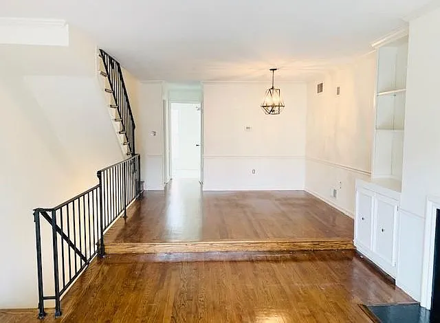 2 bed, 1.5 bath, 1270 sqft, $3,195 — Photo 3