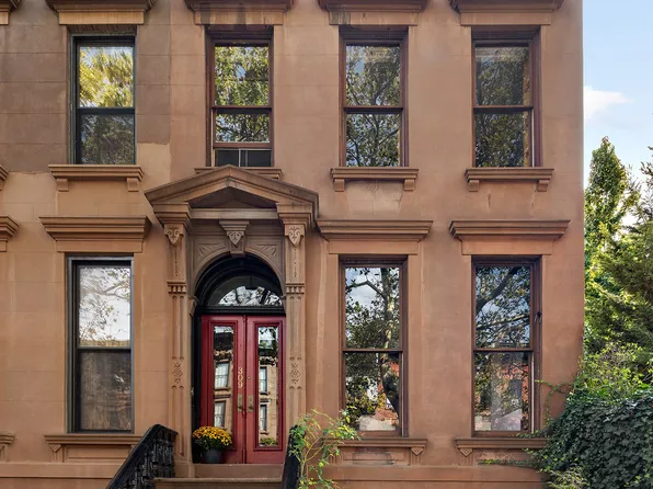 309 Vanderbilt Avenue image 27 of 27