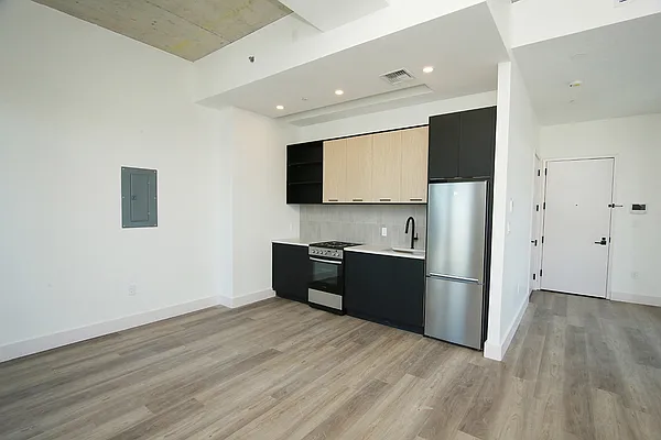 Rented by Owner | media 9