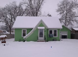 427 Chestnut St, Baraboo, WI 53913