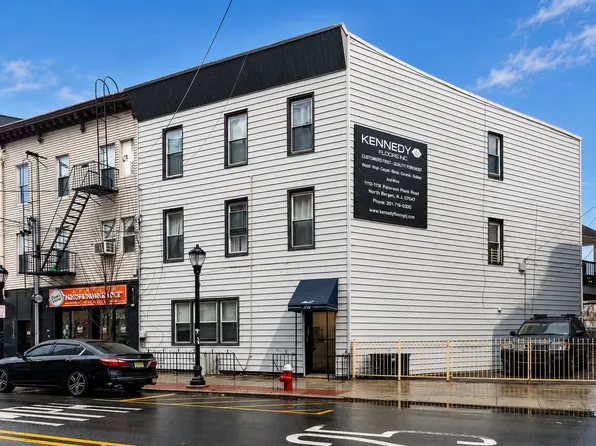 518 Paterson Plank Rd, Jersey City, NJ 07307