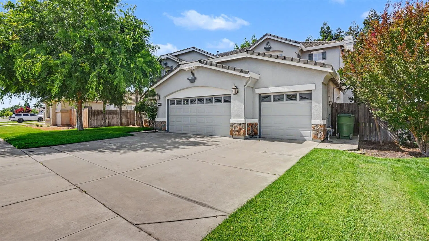 4 bed, 3194 sqft, $3,800 — Photo 4