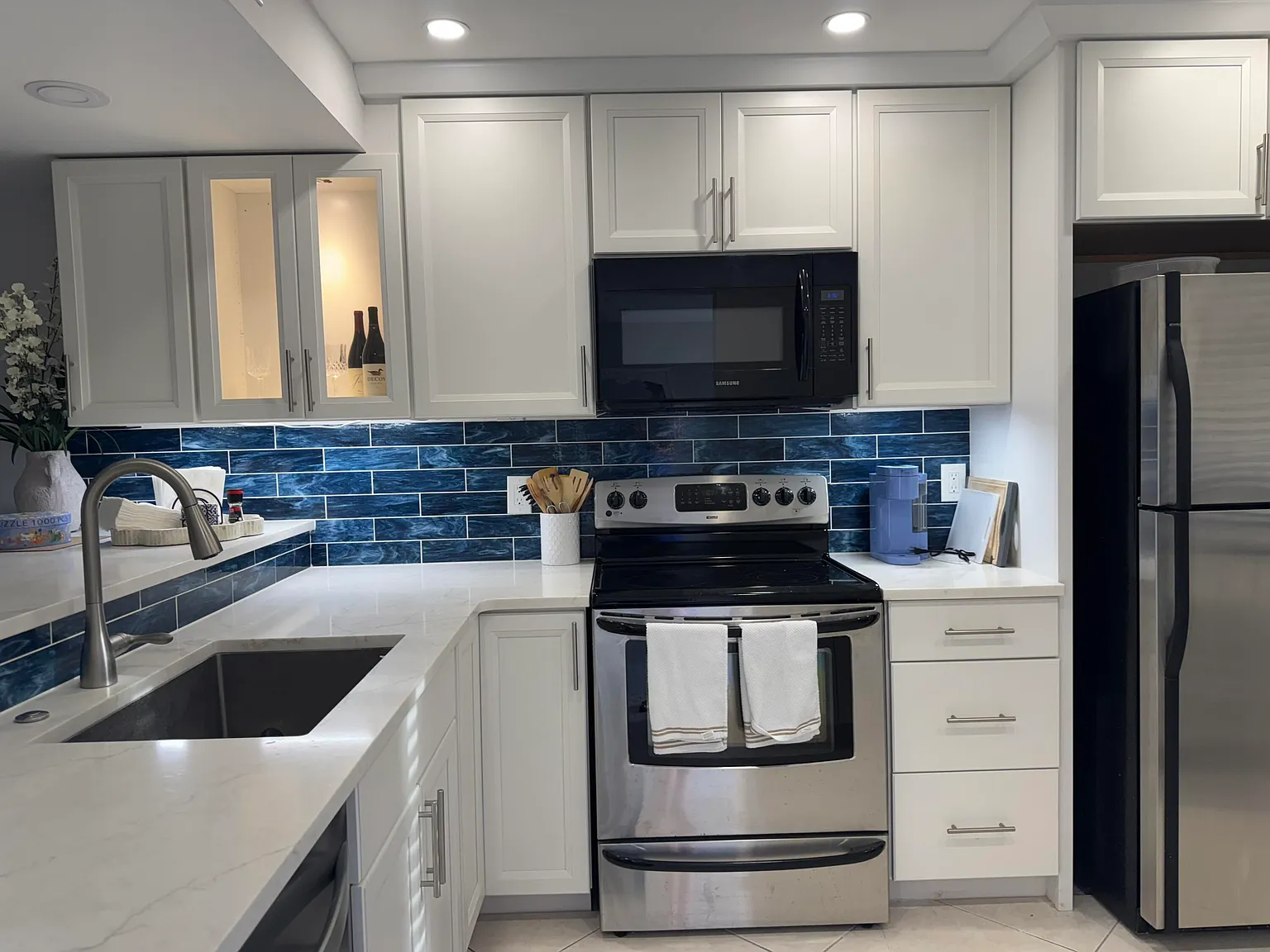 2 bed, 2.0 bath, 1385 sqft, $3,200 — Photo 3