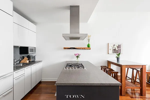 Rented by Town Residential | media 19