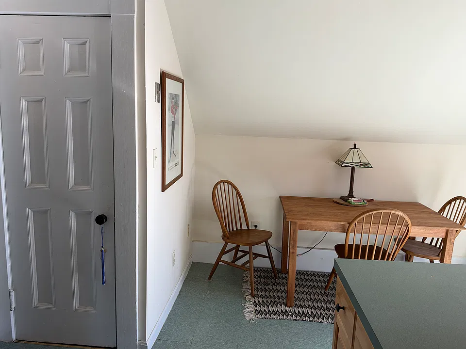 10 Summit Ave #6