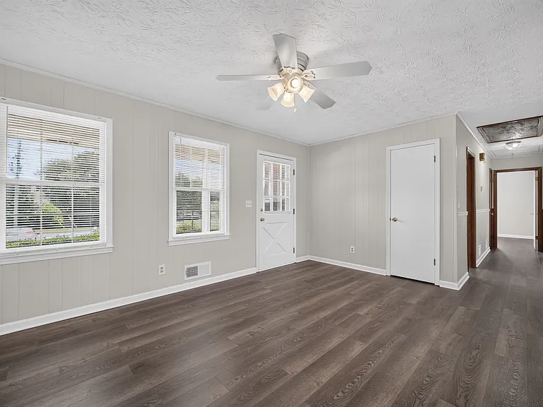 2591 Doc Hughes Rd — Photo 7