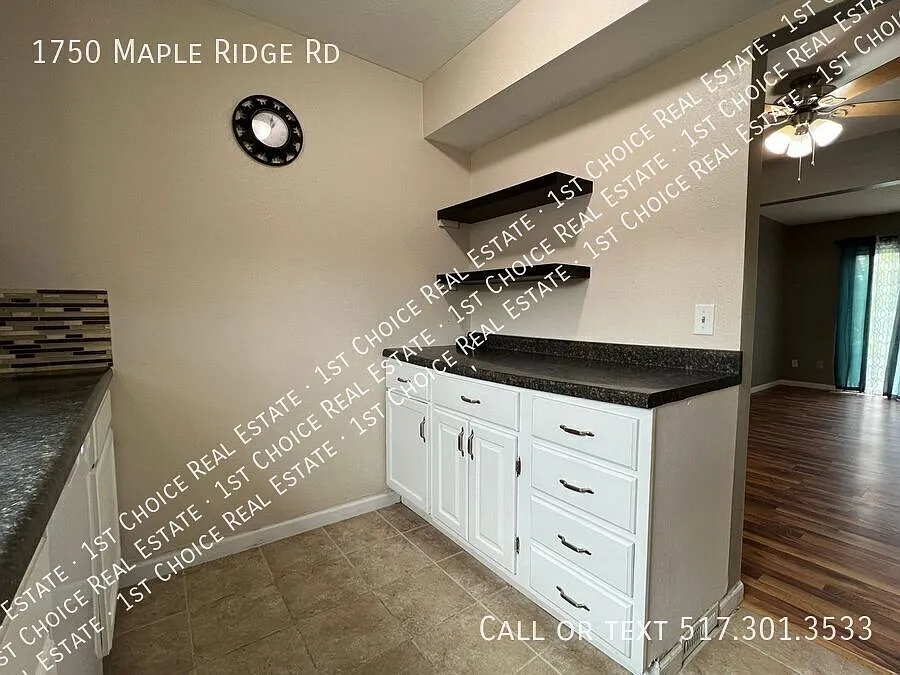 Spacious 2-Story Condo in Haslett - 2-BDR 1.5-BTH — Photo 4