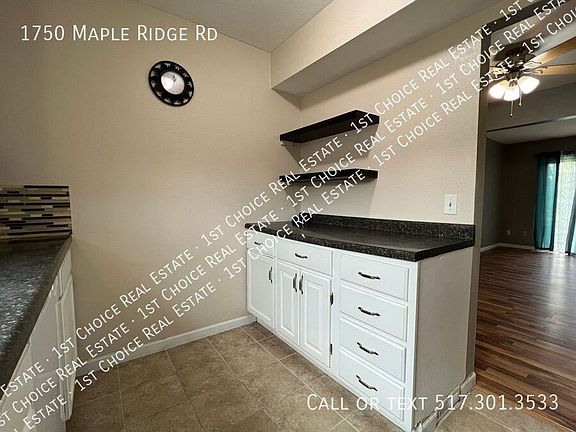 4th image of 1750 Maple Rdg