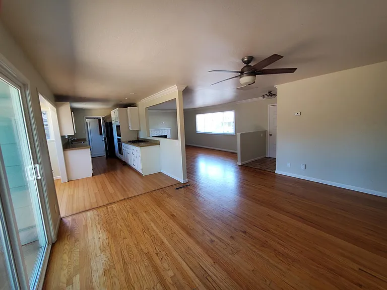 3376 Mayette Ave — Photo 5