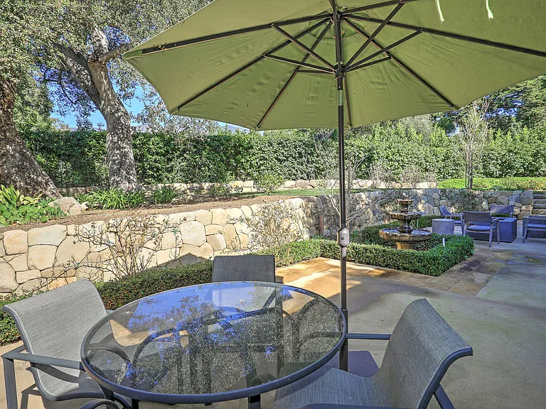 1694 San Leandro Ln — Photo 41