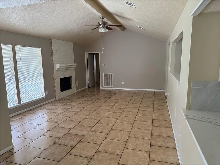 6610 Addicks Clodine Rd — Photo 6