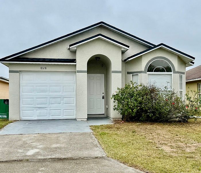 1st image of 1828 Lacy Ln