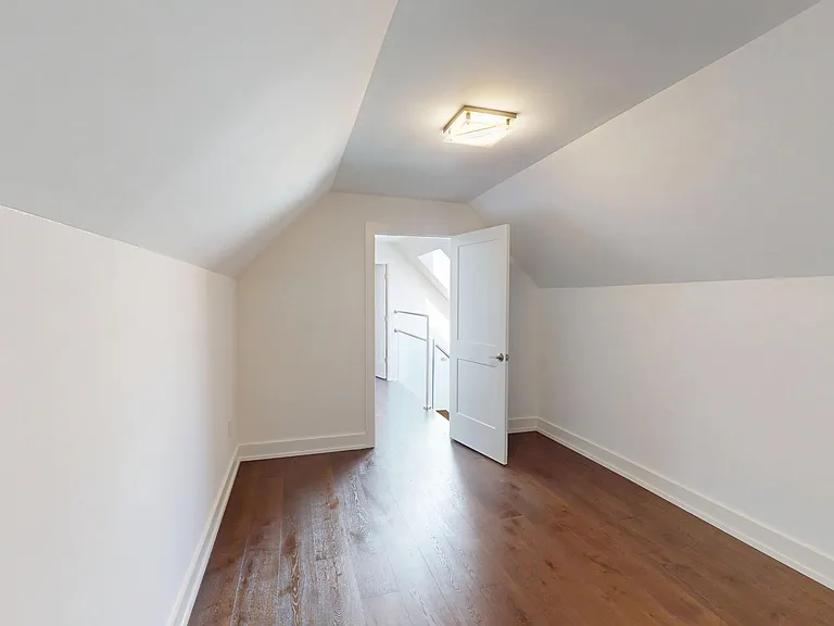 24 Kennedy Ave #UPPER — Photo 41