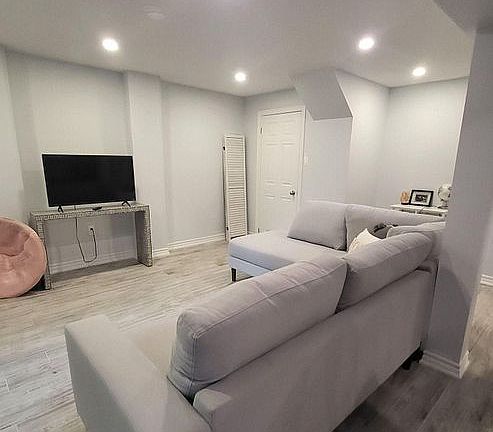 2nd image of 24 Homerton Ave #Basement