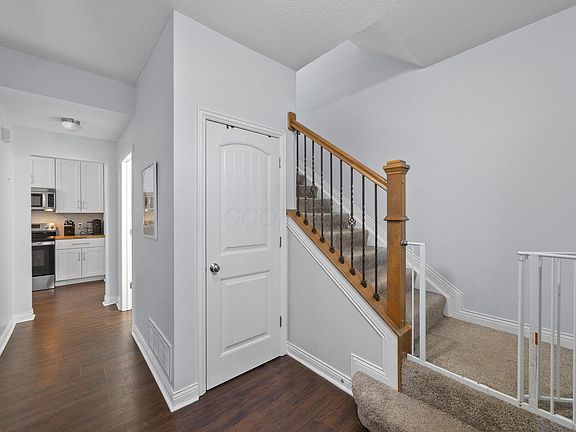 5th image of 1080 Eberton Ave