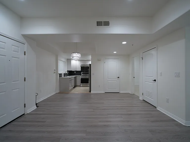 200 N 5th St #108 — Photo 25