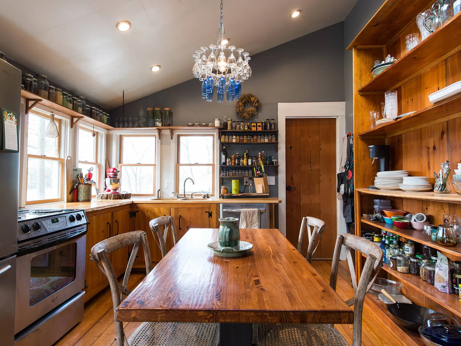 2 bed, 739 sqft, $2,600 — Photo 4