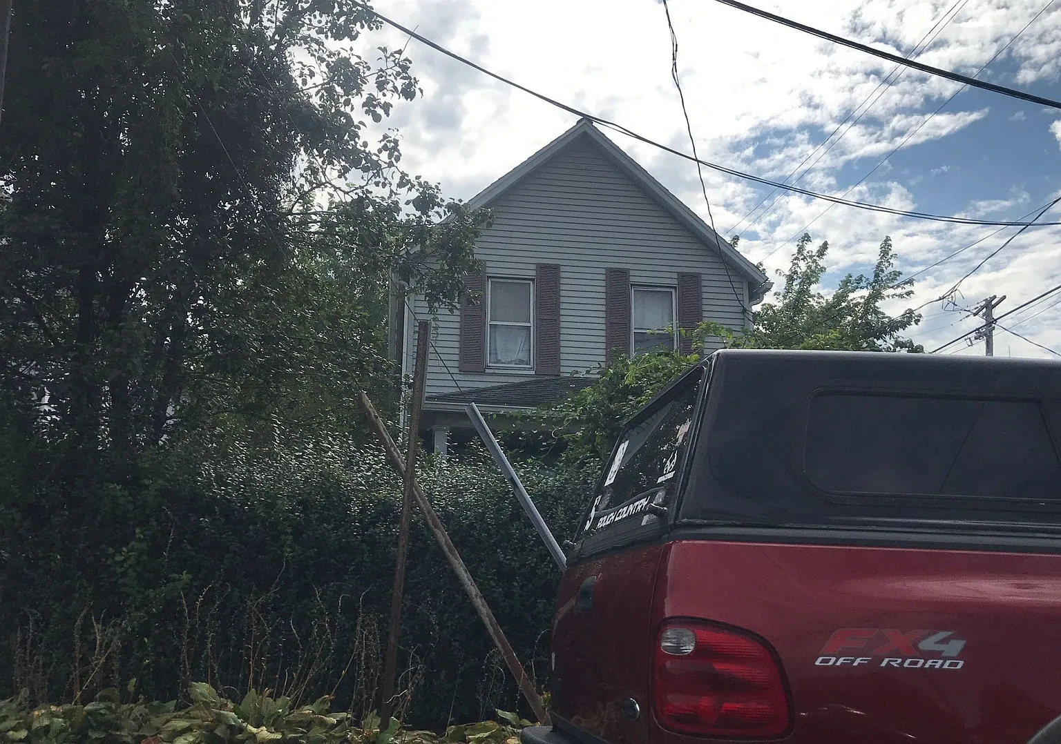 239 Maple St photo 1