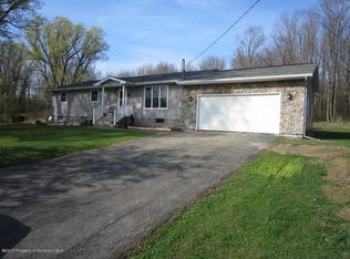 389 Hickory Ridge Rd, Greenfield Township, PA 18407