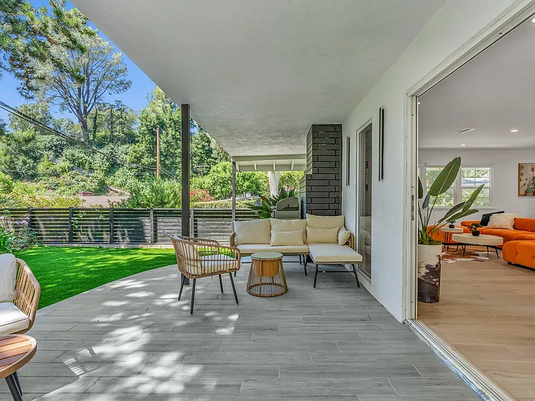 15440 Hamner Dr — Photo 29