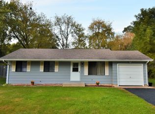 1106 Oakleaf Ave, McHenry, IL 60051
