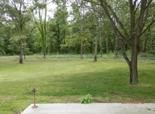 Airport Rd, Manito, IL 61546