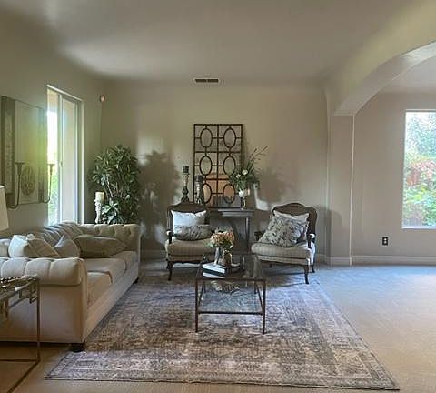3rd image of 8577 Indianwood Ln