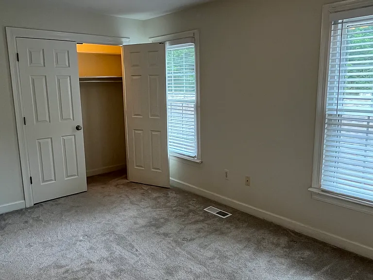 213 Windsor Terrace Dr — Photo 14
