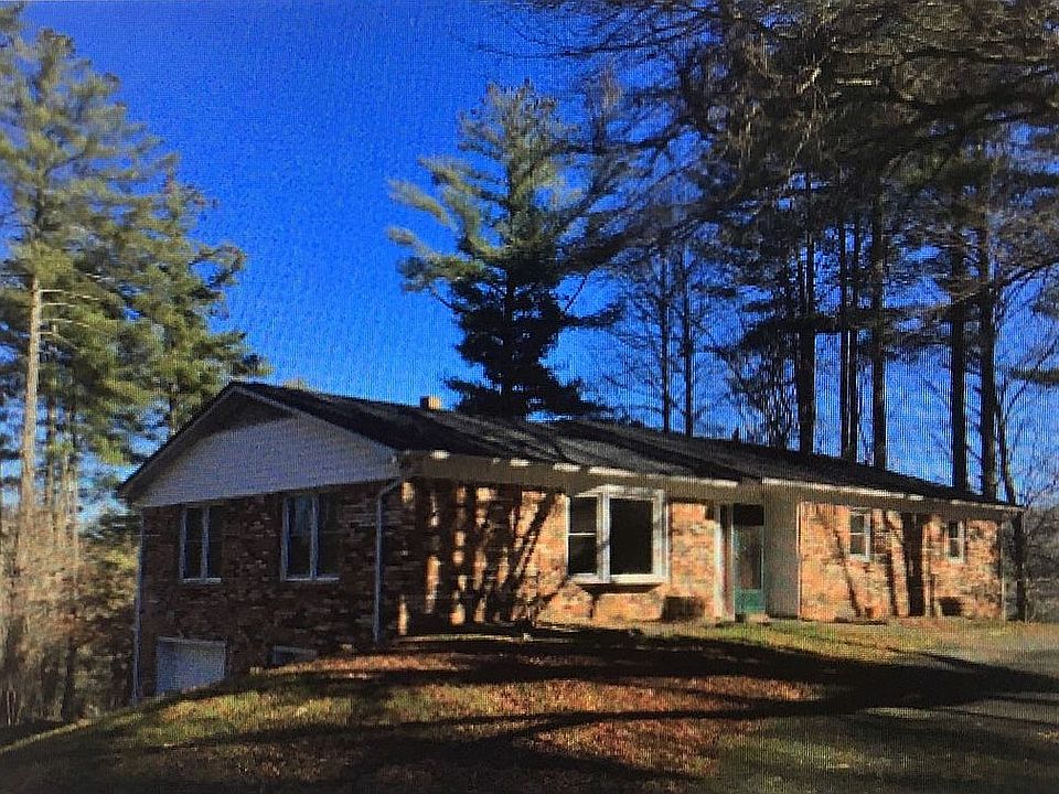1st image of 122 Surry Ln