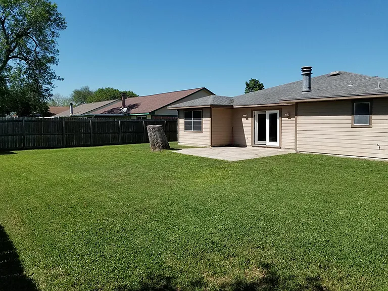 518 Walnut St — Photo 19