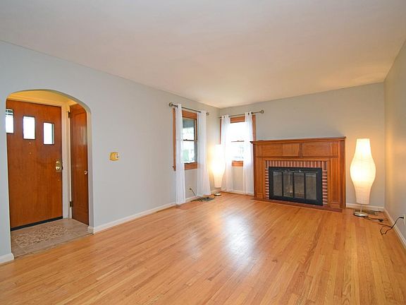 4th image of 4419 Redmont Ave