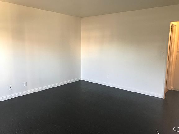 2nd image of 8171 Opal Cir APT B
