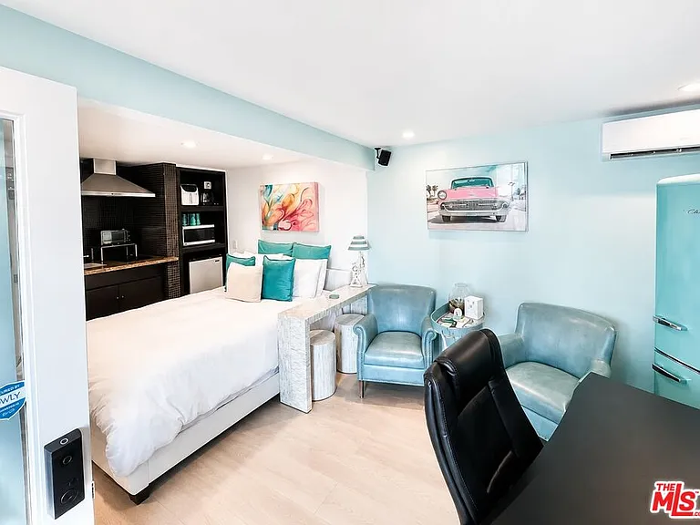 8380 Hollywood Blvd — Photo 49